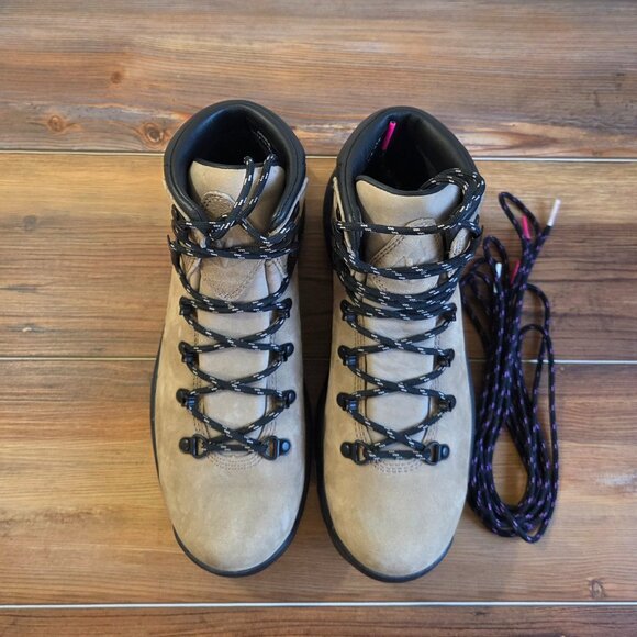 Vasque  W's St. Elias Hiking Boots GORE-TEX Mids Over the Ankle - Picture 3 of 13